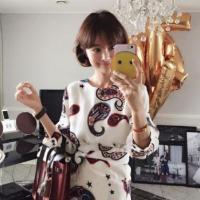 圆脸女生头像 突然觉得难过 我和你