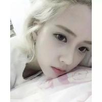 能不能给我一点幻想 体谅了乌云的沉重，就