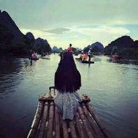 一生有一场不醒的梦。 你继续泛滥 我继续浪
