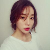 “一切不以分手为目的的吵架 都是在秀恩爱 他的故事有很多却没有