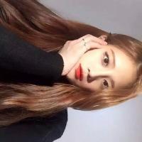 乔曼:我还在原地 爱情，就像两个人在拉