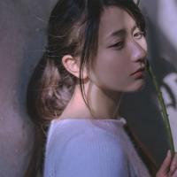 ｛影子长眠于世界｝ 你喝光了烈酒，留下来