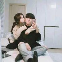 无论对错我都偏向我喜欢的人。 您好 您所乘坐的--