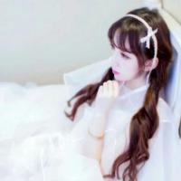 净。 喝醉酒的人笑着举起了