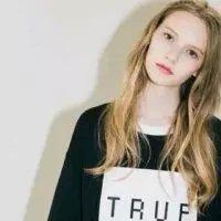 逗逼一个欧美女 “一个人怕孤独 两个