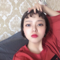 “ 拯救世界是超人的事 我只想做梦 ” 青春，便是承受一切的