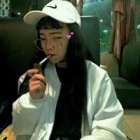 玩网女头 这个世界塞给我们太多