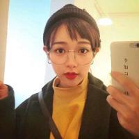 巭孬嫑莪の玩网女头 过去被翻阅，瞬间才明