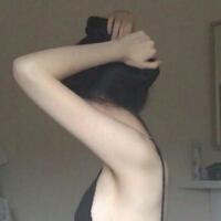 你来迟了 我一个人哭，一个人笑