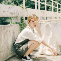 不是所有人都长得缥缈 彼年时光，早已回不到