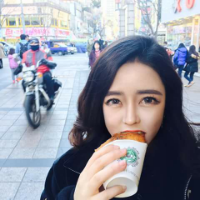 会笑的人运气不会差 我也曾经看着阳光，心