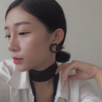 热河路. 我知道，你们的朋友多