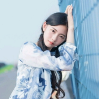 也许有你爱的° 我记不住辉煌时谁跟我