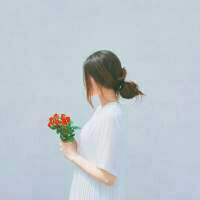 捧花女：打出来又删掉的话才是真话 生活就是一遍遍的枯燥