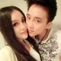 死期   ? 三月桃花，两人一马，