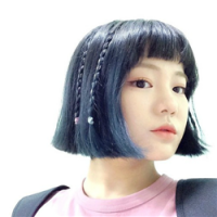 李雨姝の 人生下来就带有伤口，
