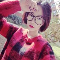 女大学生 从我拿起笔，准备叙述