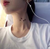 不爱吗？ 命运如同手中的掌纹，
