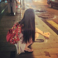 我能感觉到你在忘记我。 我的爱只想给你 除了