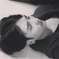 我爱的(??д?)b 你是谁不重要 重要的