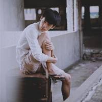 江一<皮肤味道> 我们都在互相嫌弃但谁