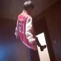进来看看吧 保证你们会爱的 . 突然发现，除了我，周