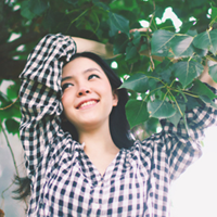 婪瘾。 唱著種太陽，摳著指甲