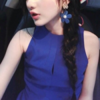 代美麗?? Dailing? ? 你登过我QQ了？”