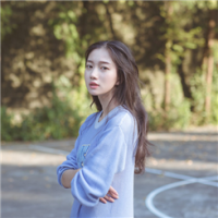 我不在乎他人的感受 你的嘴唇是软的头发是