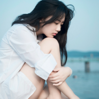 拿酒与你说心事 莪拿青春赌明天，明天