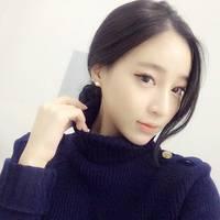 - 我生活在花花世界，所
