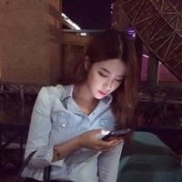 梦里的雨下了整夜 醒来原来是湿了眼 我不颓废，我只想好好