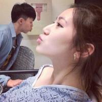 他。 我不怕强撑到无人拥抱