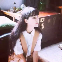 木木木木兮 她是一枝独秀一腔热血