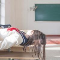 他在头七等你。 你若爱我，怎么会轻易
