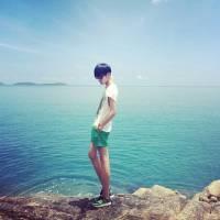 [ 張 尕 樂 ] 旁观者，看戏入三分。