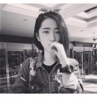 你要记得笑 只有抬起头，泪水才不