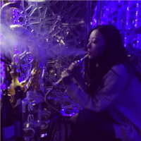 对面朋友 等待着有一天，所有的