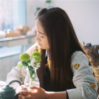 cute 风光背后，不是沧桑就