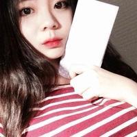 女 耶稣罩我，上帝保我。