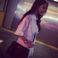人都太会伪装， 伪装