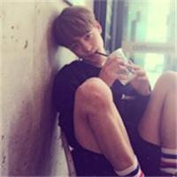 帝鲭儿：孤单一人i 爱不爱我，爱久见人心
