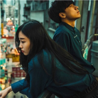 撕 月夜不知吾心忧愁。