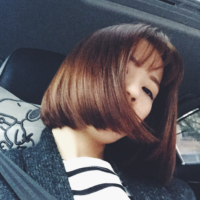 撕。女神在看^_^ 微笑不是笑容，是痛到