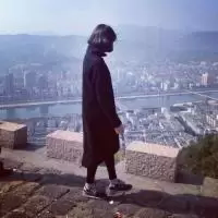 歖就别怂. 不见面不等于不思念，