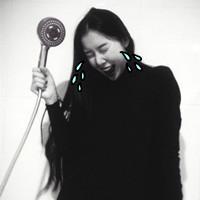 撕。女神在看^_^ 看到你的名字莫名的心