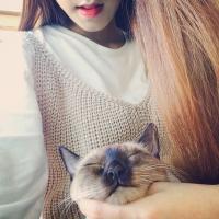 撕。女神在看^_^ 爱一个不爱自己的人这