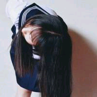 当你的眼睛眯着笑 如果心胸不似海，又怎