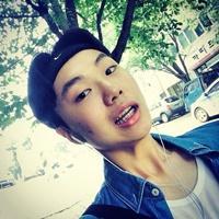 张起灵 〖Θ斤説妳活的挺冄在