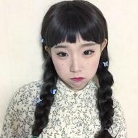 芥末 几许浅笑，似水般的温